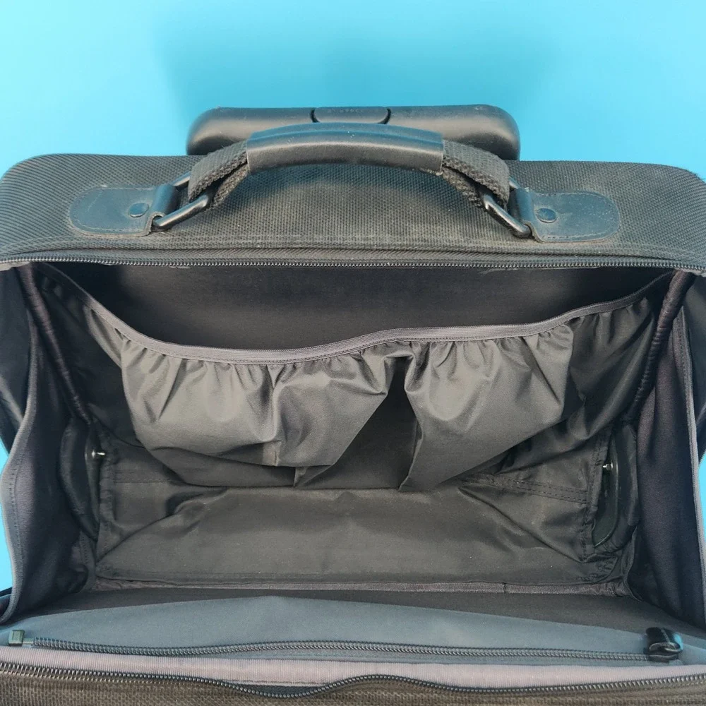 Briggs &‎ Riley Rolling Briefcase 16